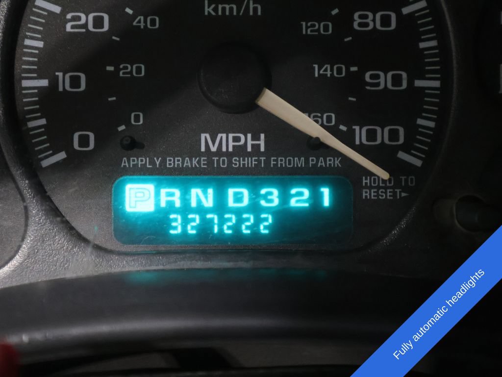 Used 2002 Chevrolet Silverado 1500 LT AWD/4WD image 2