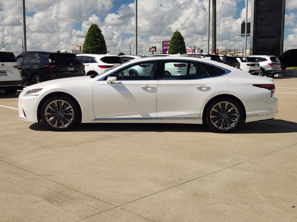 Used 2020 Lexus LS 500 w/ Accessory Package (Z2) RWD image 4