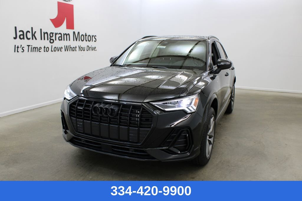 New 2025 Audi Q3 2.0T Premium