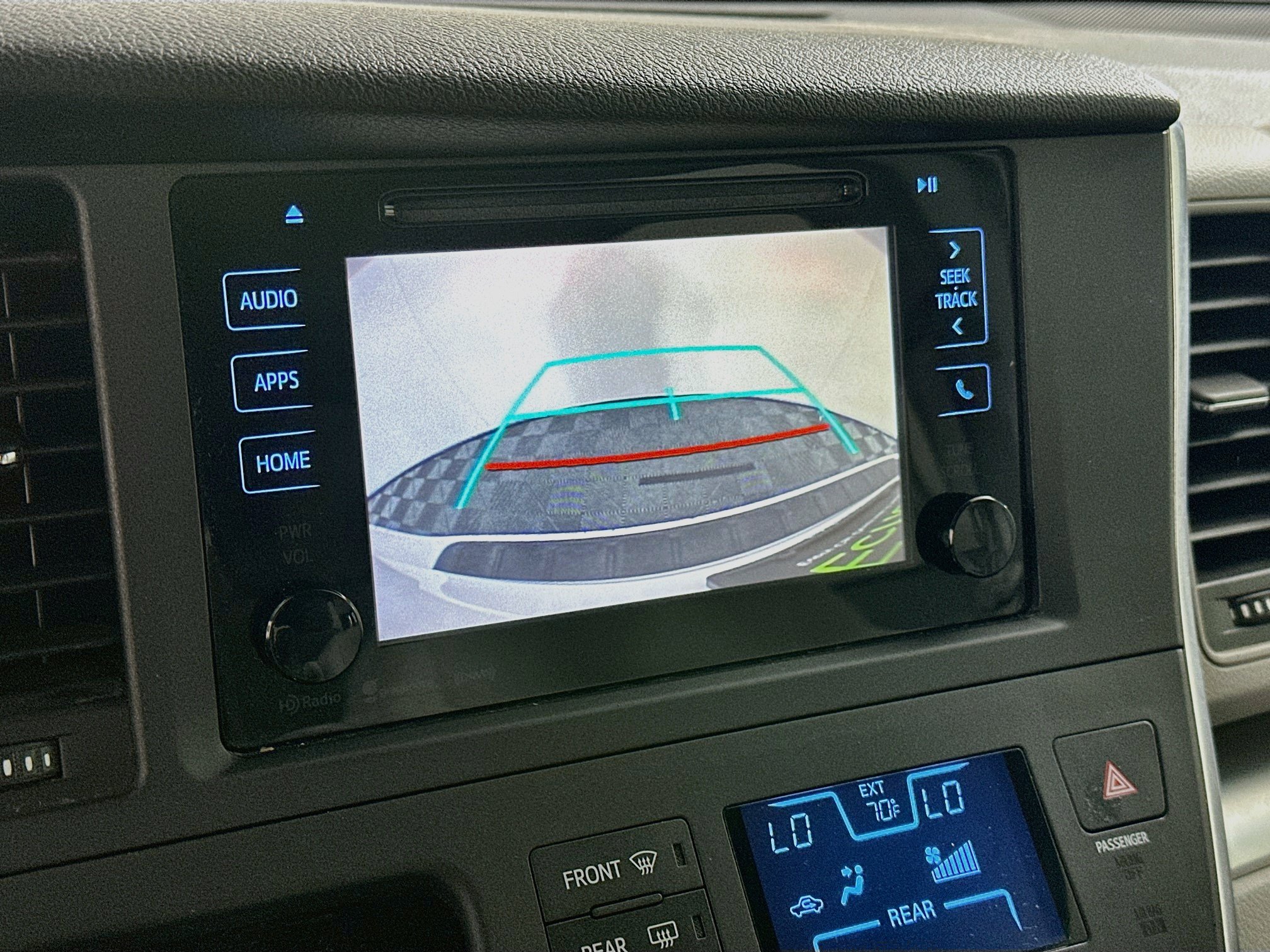 Used 2017 Toyota Sienna LE FWD image 21