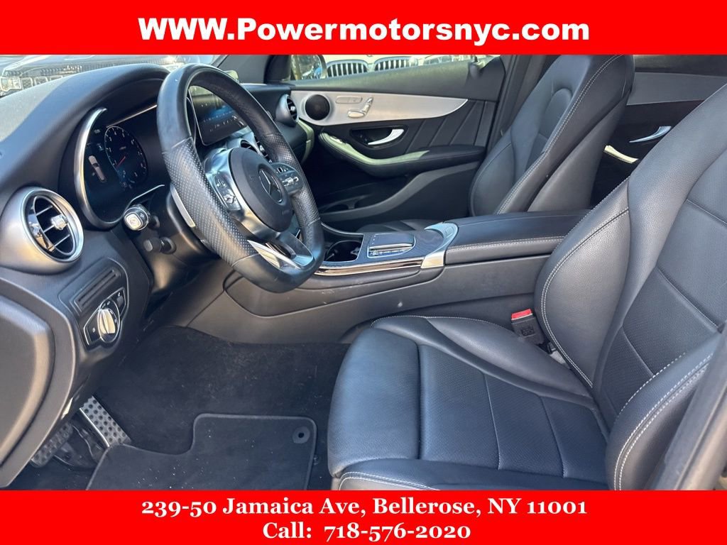 Used 2022 Mercedes-Benz GLC 300 4MATIC w/ AMG Line image 30