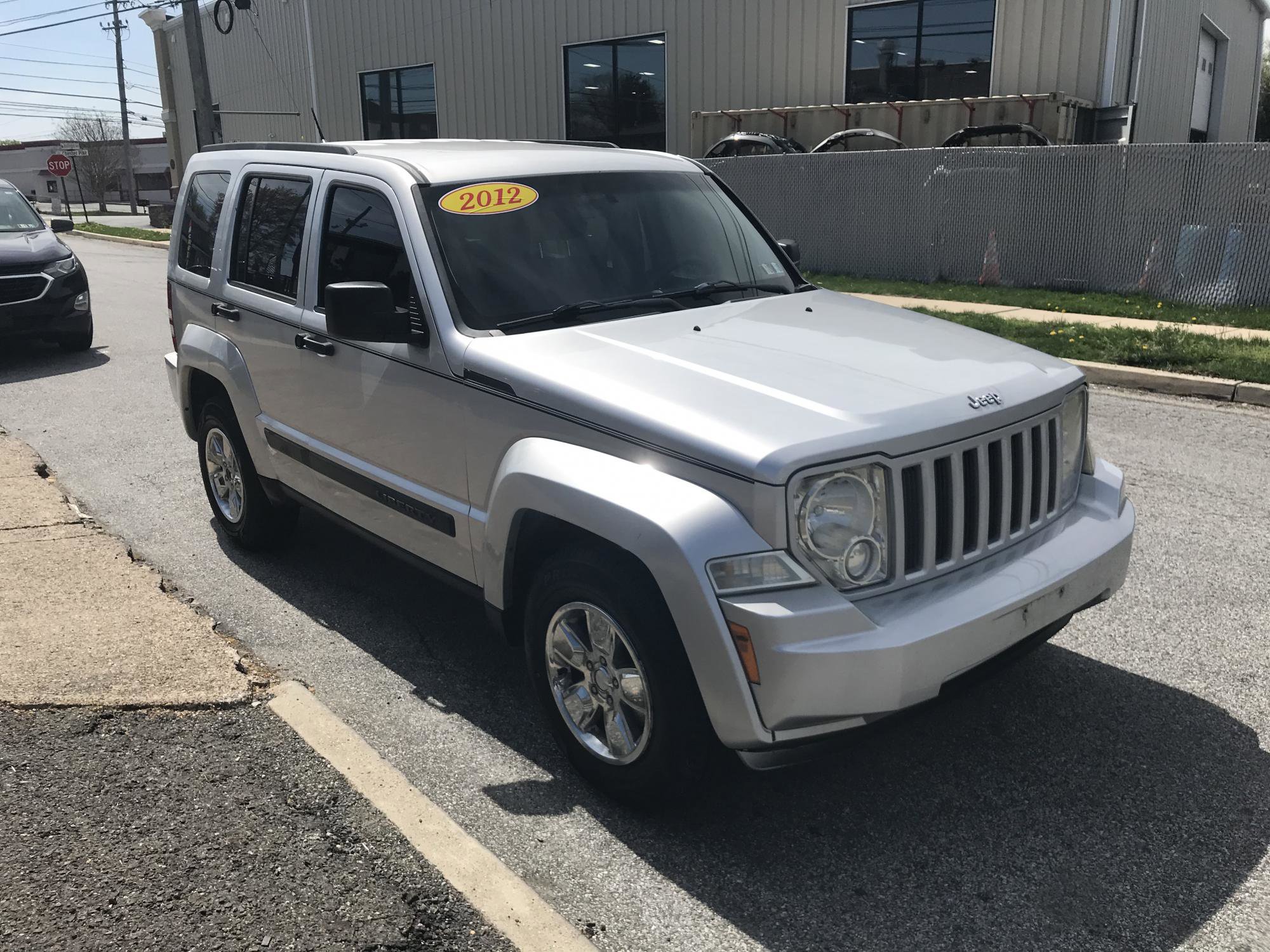 Used 2012 Jeep Liberty Sport image 4