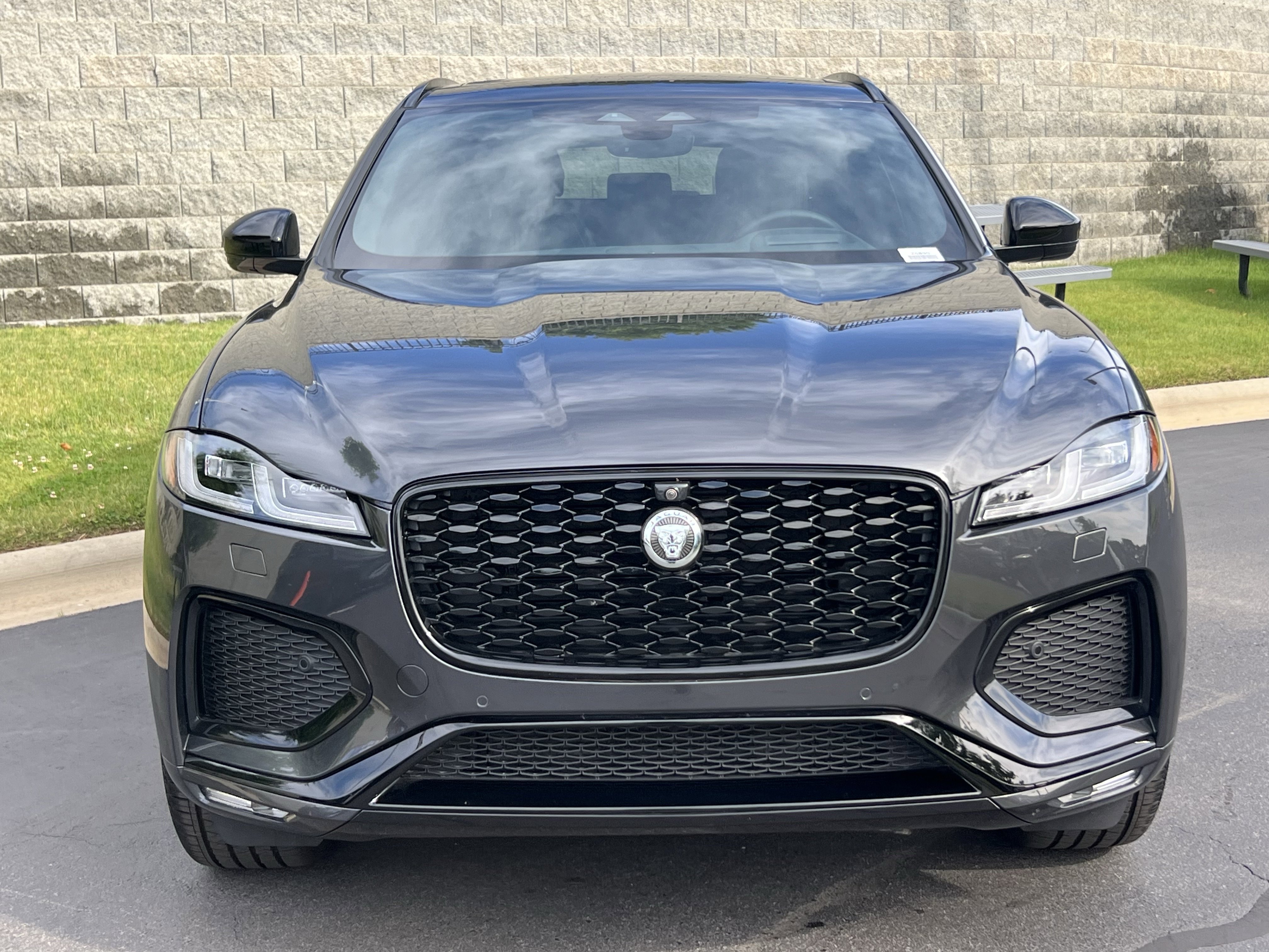 Used 2026 Jaguar F-PACE R-Dynamic S AWD/4WD image 10