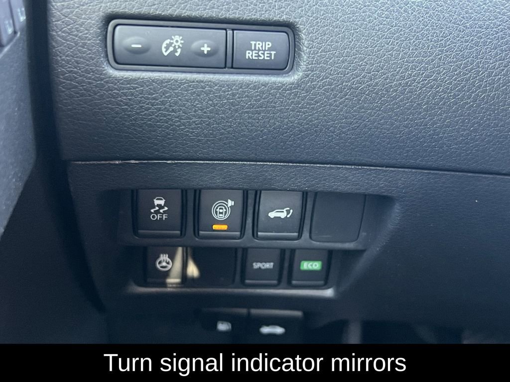 Used 2017 Nissan Rogue SL w/ SL Premium Package image 25