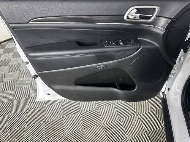Used 2022 Jeep Grand Cherokee Limited AWD/4WD image 20