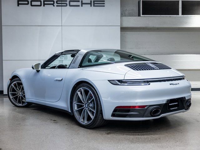 Certified 2024 Porsche 911 Targa 4 image 3