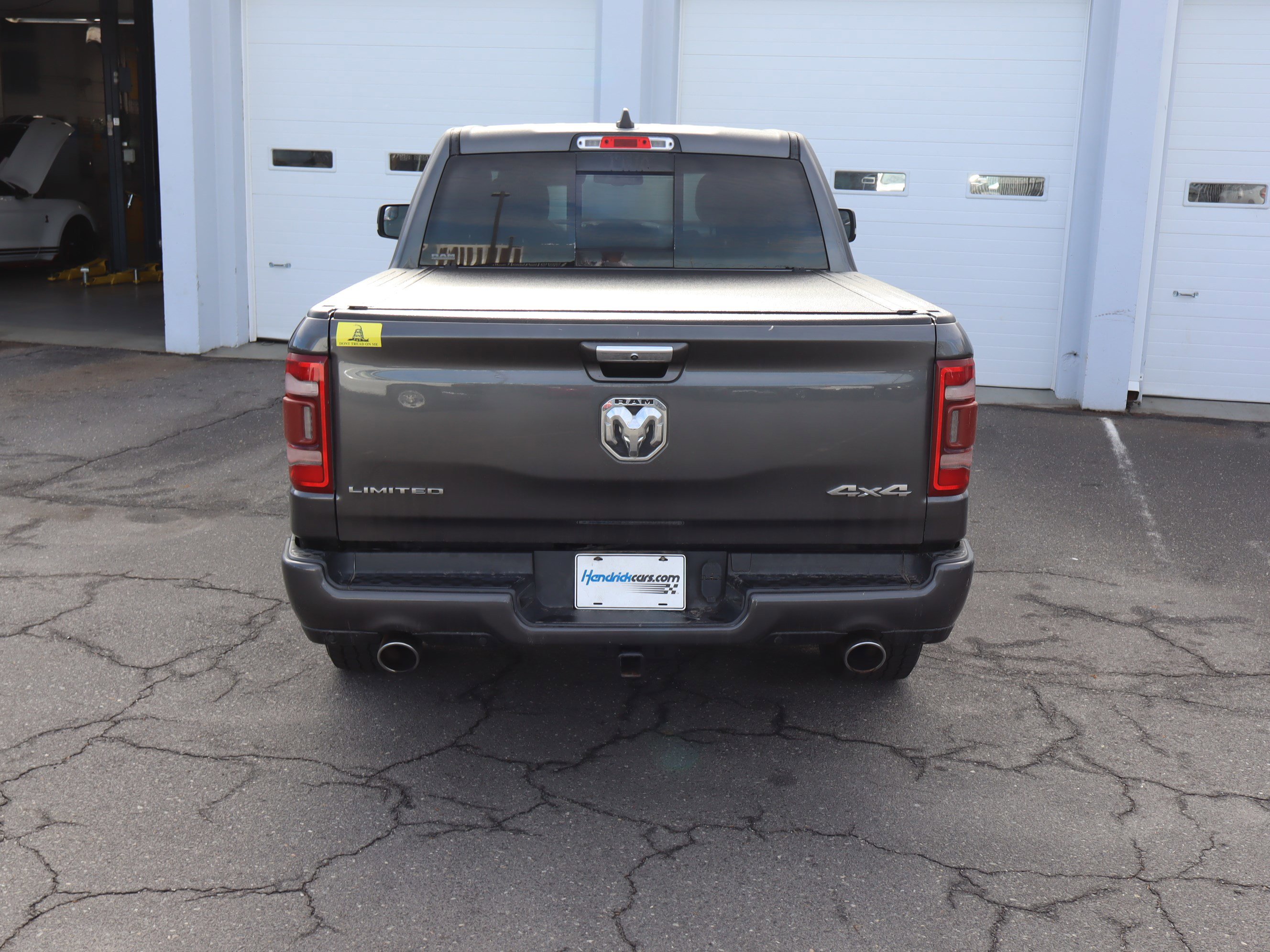 Used 2020 RAM 1500 Limited w/ Body Color Bumper Group image 9