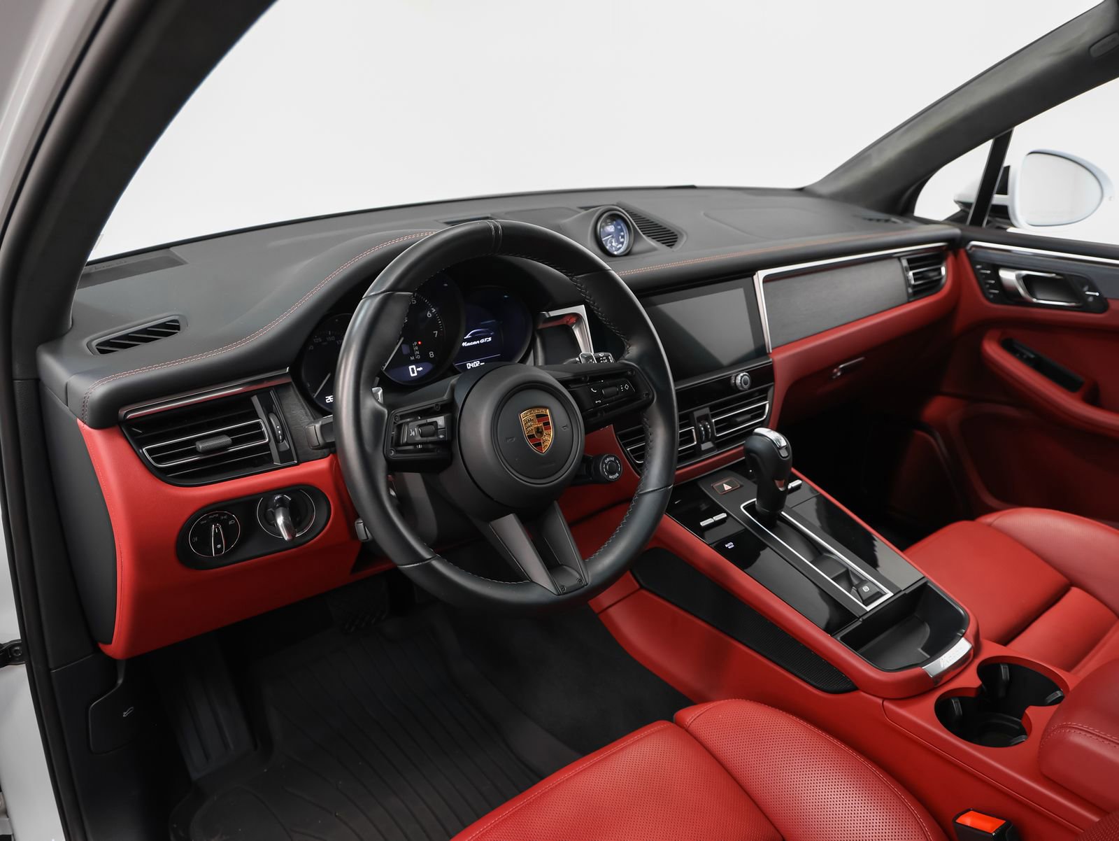 Certified 2022 Porsche Macan GTS image 55
