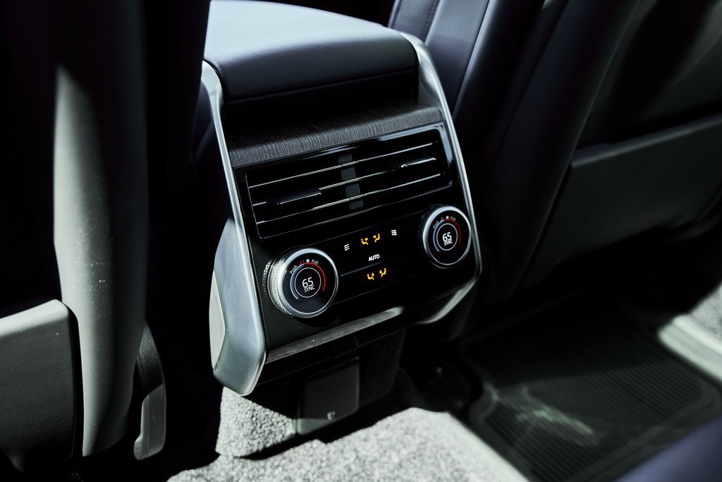 Used 2024 Land Rover Range Rover SE image 44