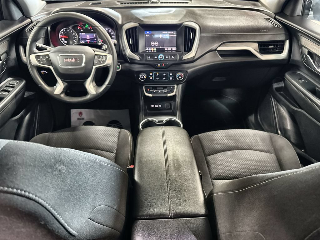 Used 2023 GMC Terrain SLE FWD image 25