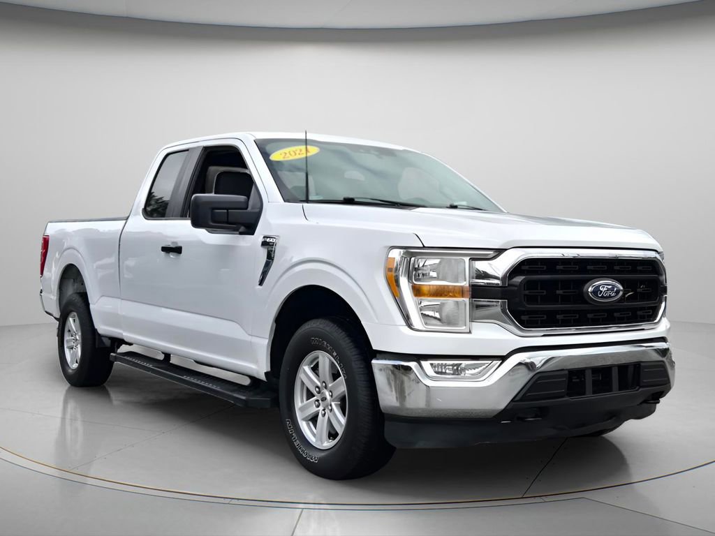 Used 2021 Ford F150 XLT w/ Trailer Tow Package AWD/4WD image 9