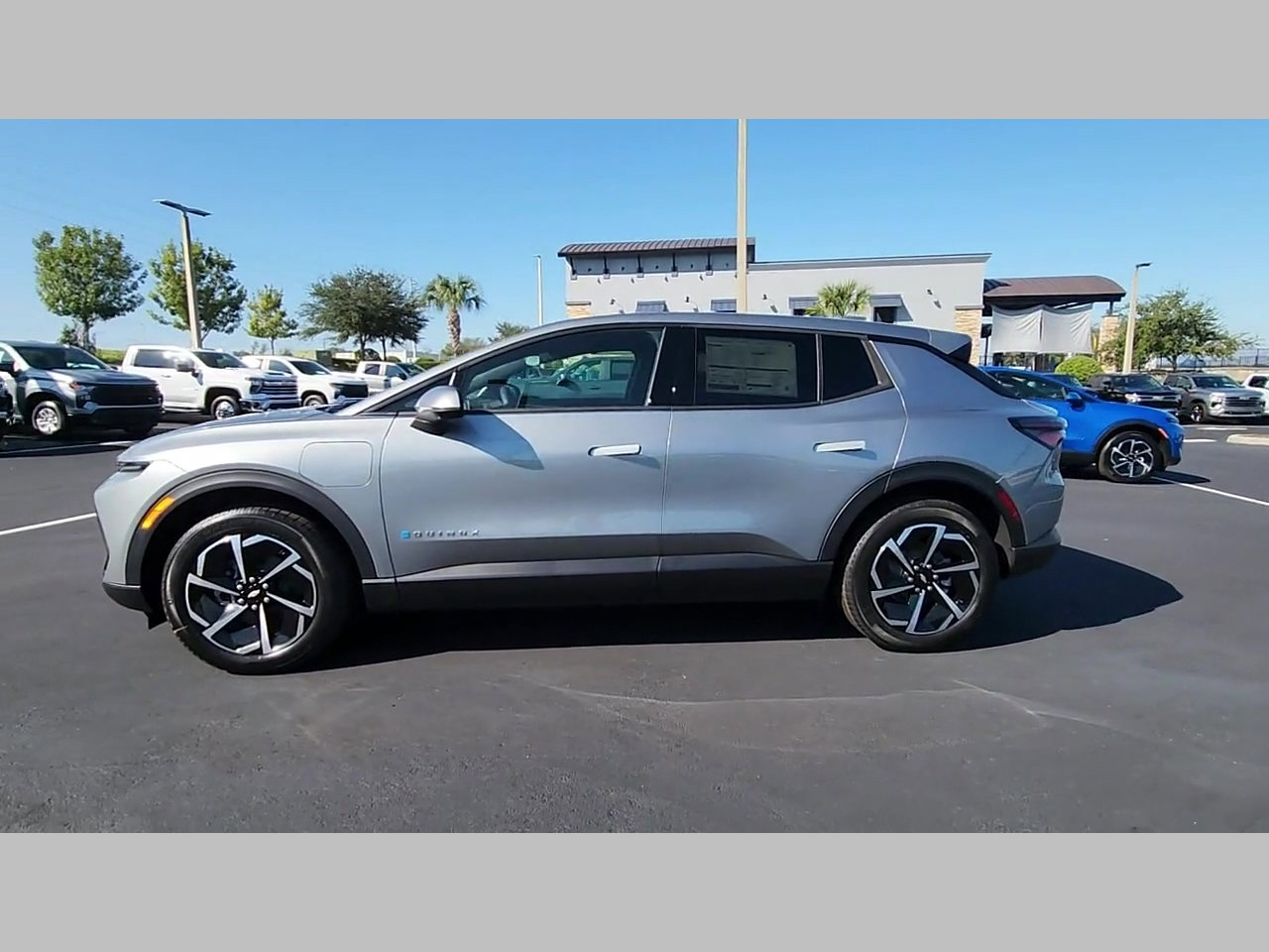New 2026 Chevrolet Equinox EV LT w/ Comfort Package AWD/4WD image 19