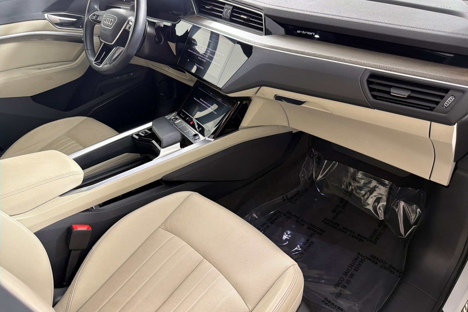 Used 2024 Audi Q8 e-tron Premium Plus w/ Premium Plus Package AWD/4WD image 15