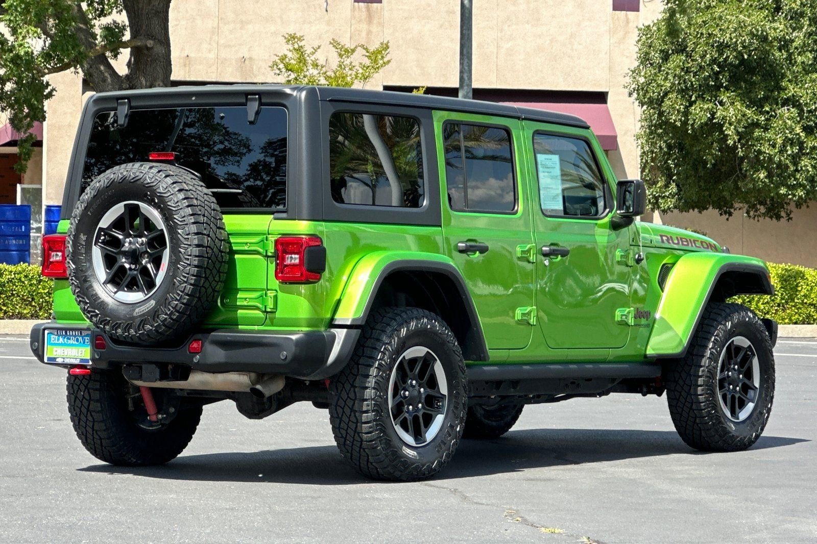 Used 2018 Jeep Wrangler Unlimited Rubicon AWD/4WD image 3