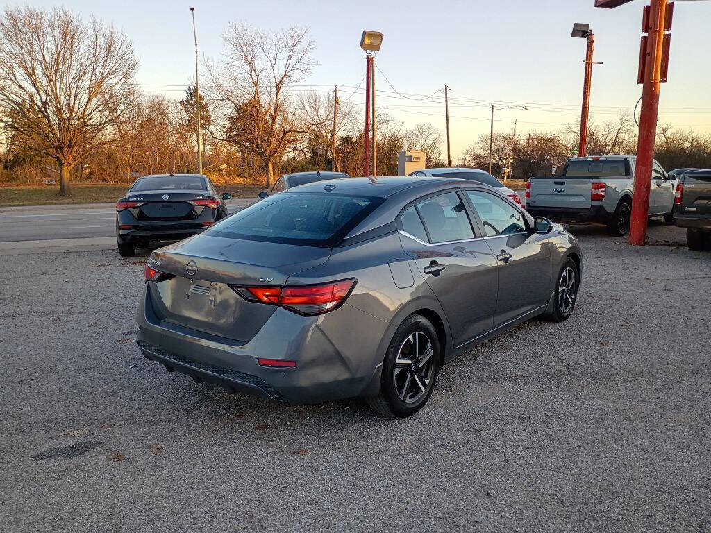 Used 2024 Nissan Sentra SV image 5