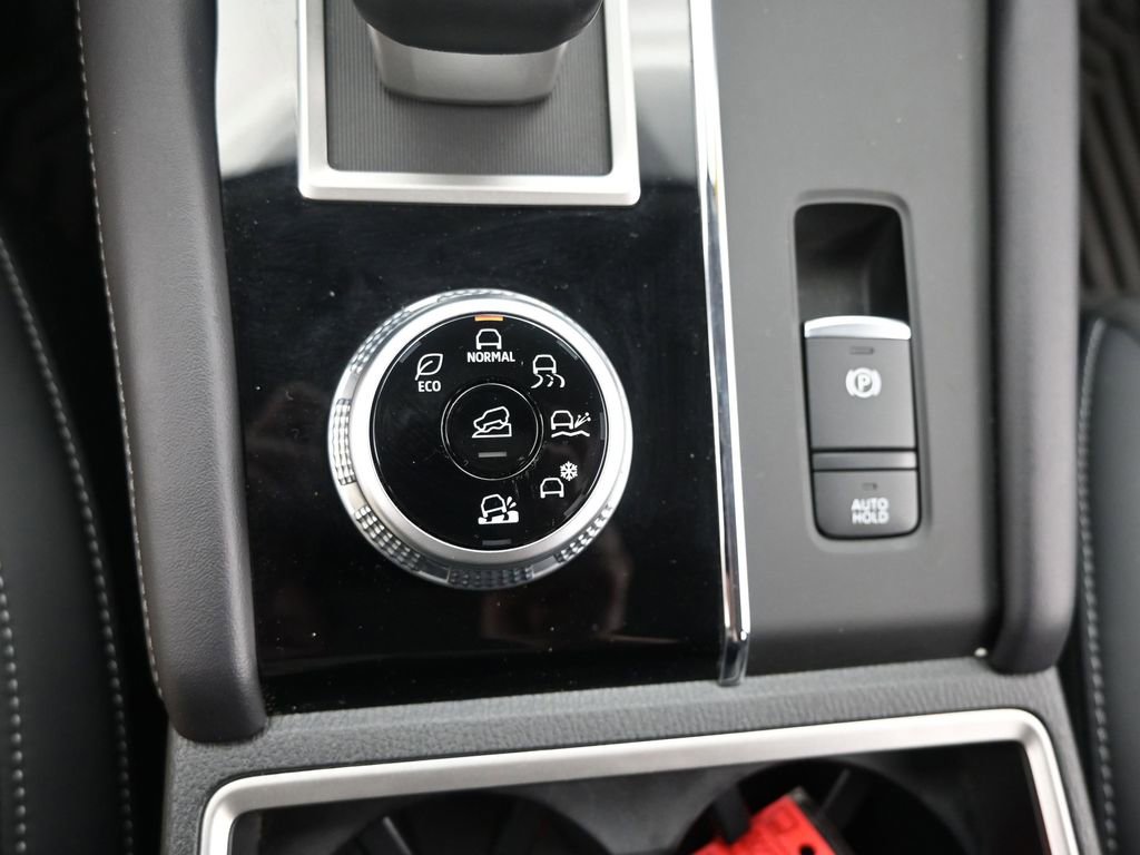 Used 2024 Mitsubishi Outlander SE image 33