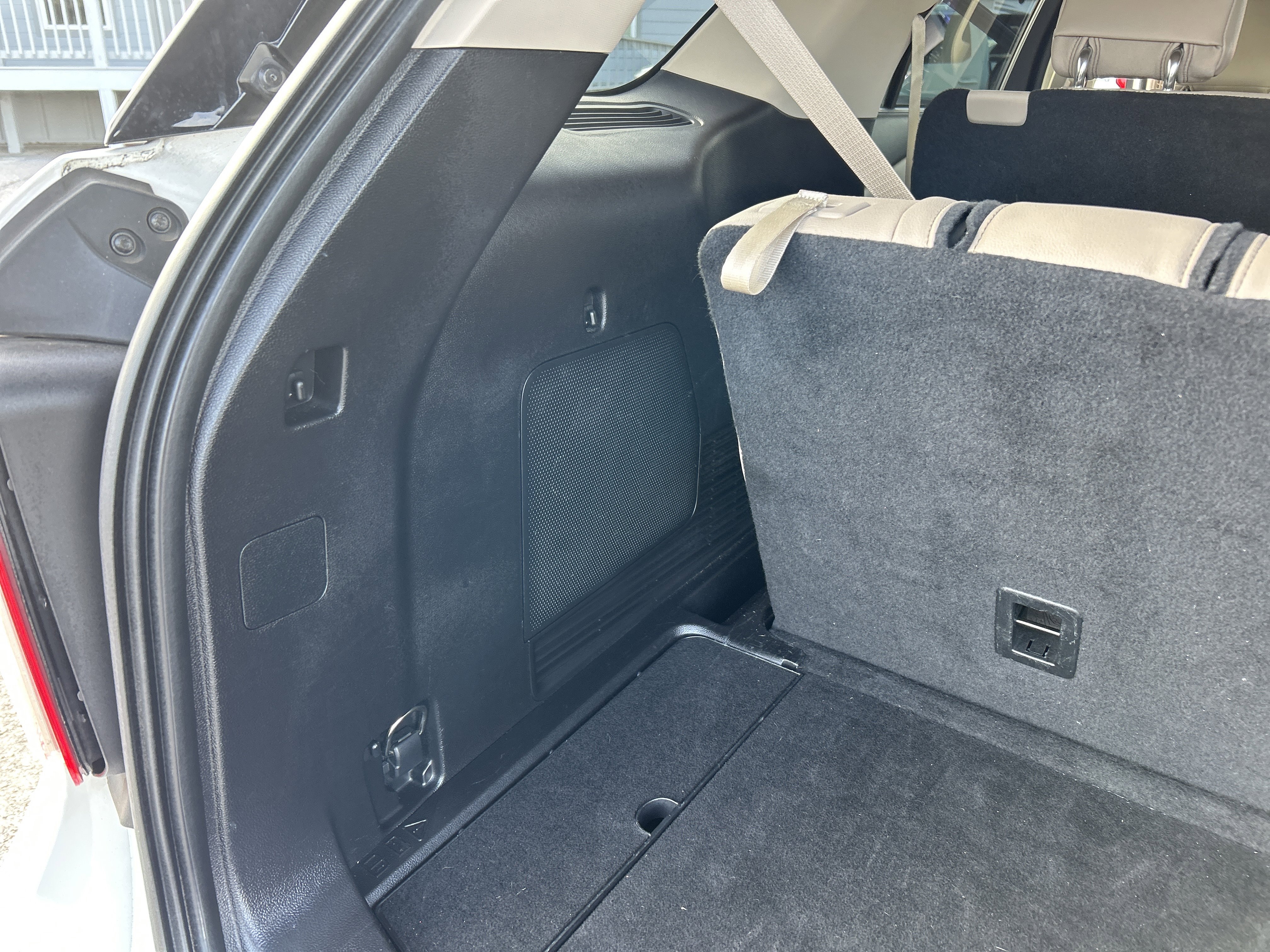 Used 2020 Ford Explorer Limited image 43