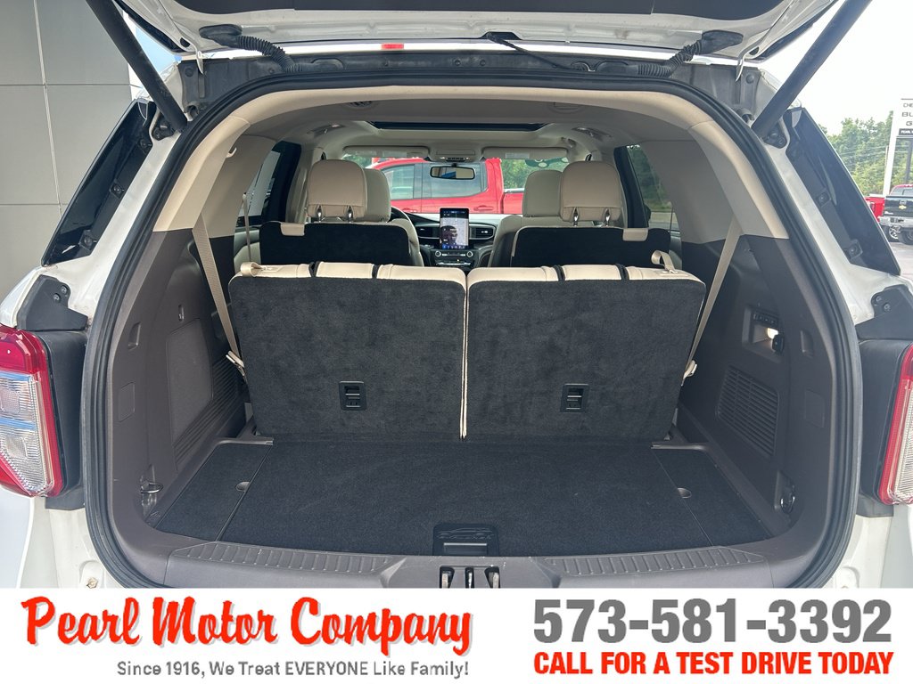 Used 2020 Ford Explorer Platinum w/ Premium Technology Package AWD/4WD image 24