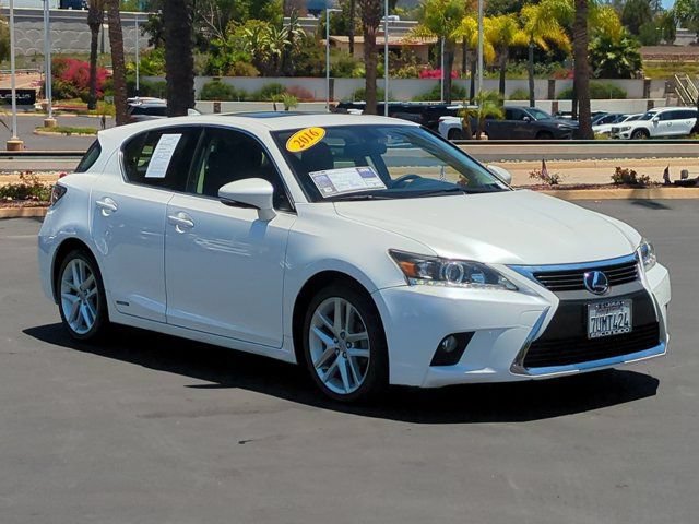 Used 2016 Lexus CT 200h w/ Seat Comfort Package FWD image 3