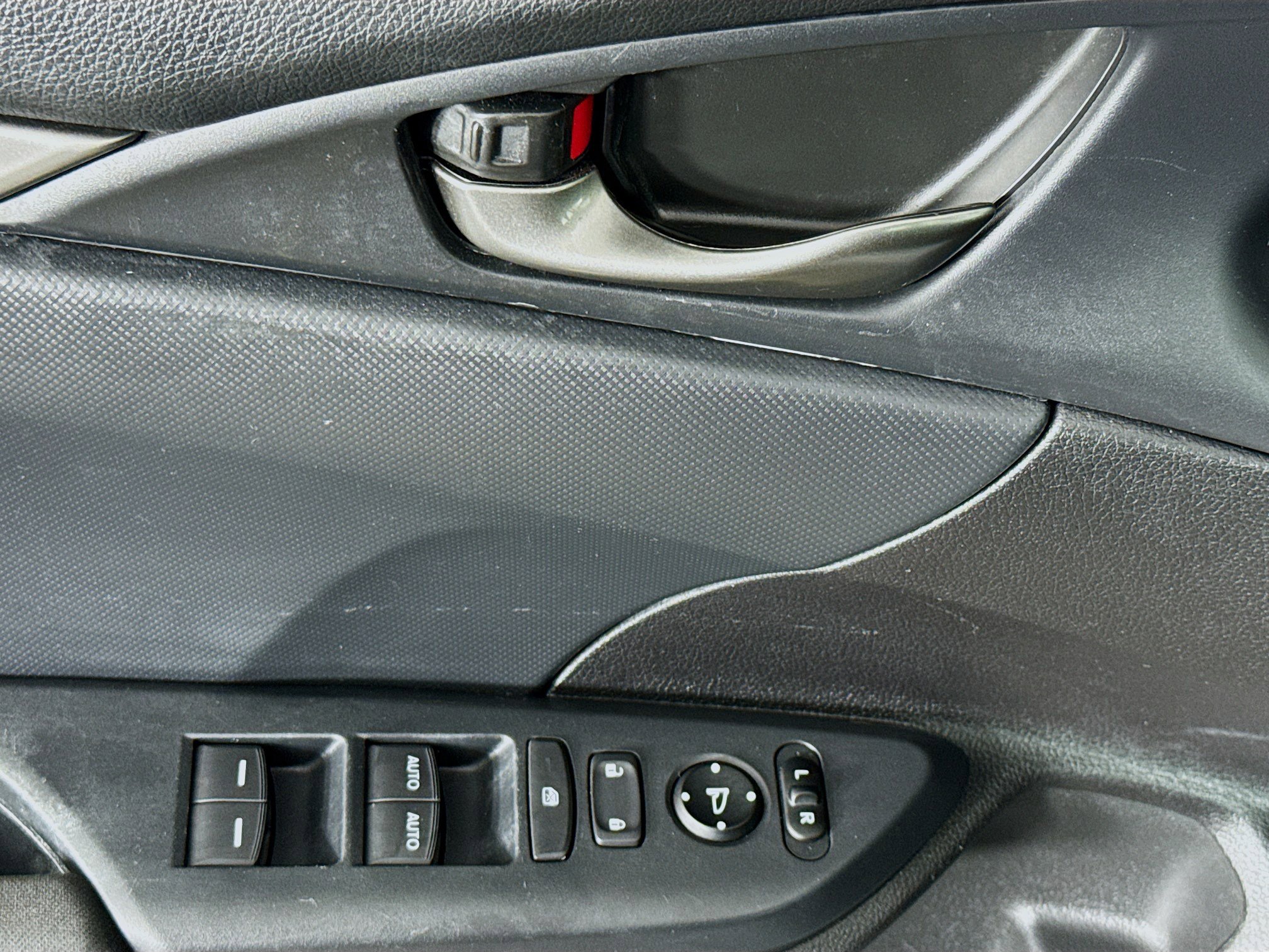 Used 2018 Honda Civic Sport image 22