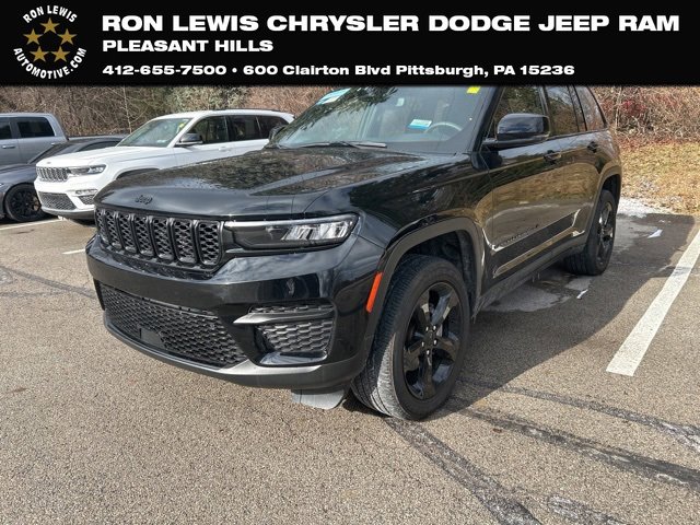 Used 2023 Jeep Grand Cherokee Altitude video 1