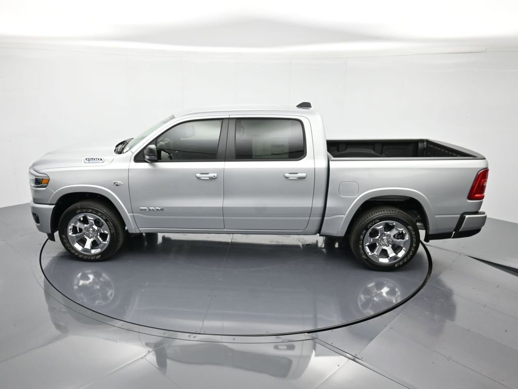 New 2026 RAM 1500 4x4 Crew Cab image 36