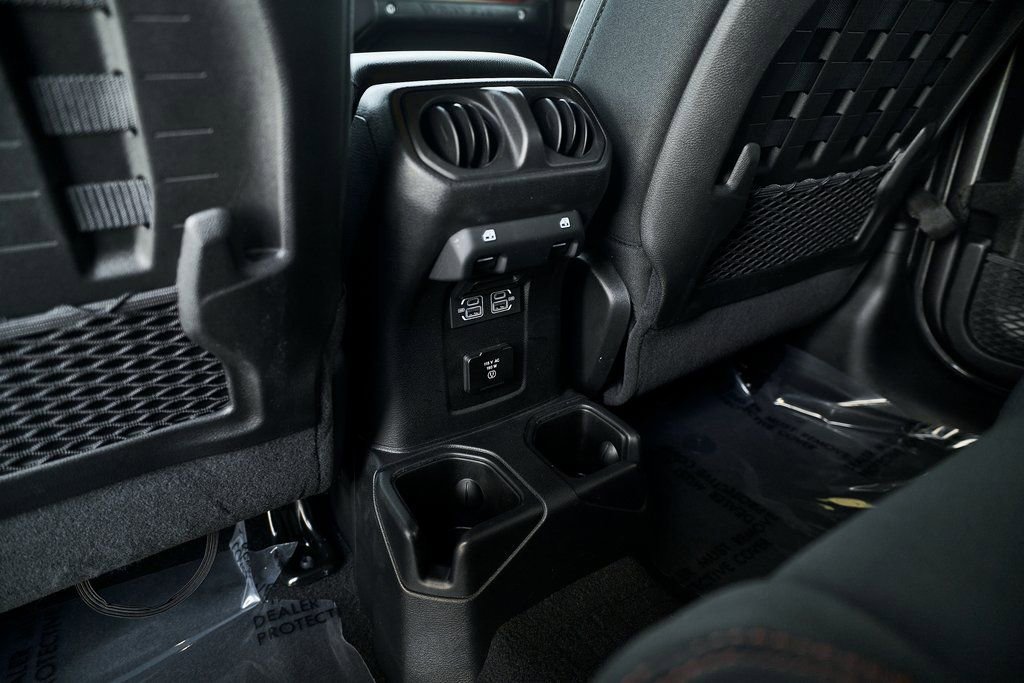 Used 2021 Jeep Wrangler Unlimited Rubicon image 30