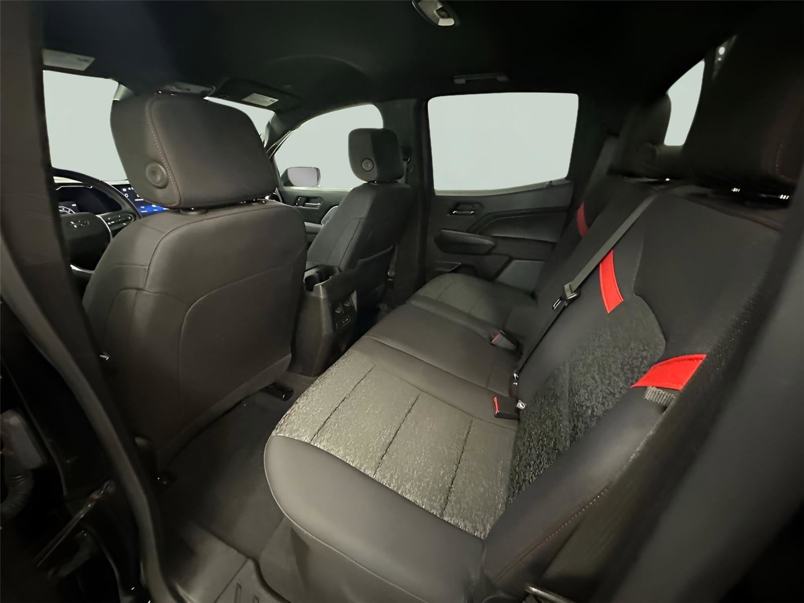 Certified 2024 Chevrolet Colorado Z71 w/ Z71 Convenience Package 2 image 28