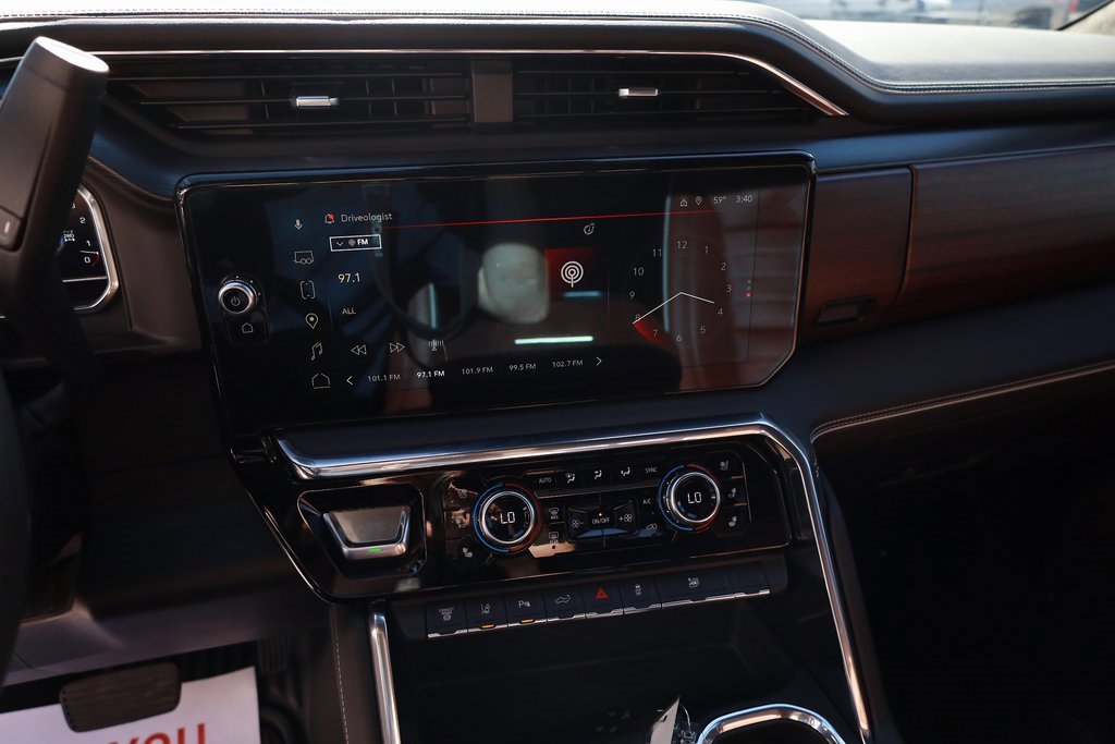 Used 2025 GMC Sierra 3500 Denali Ultimate image 17