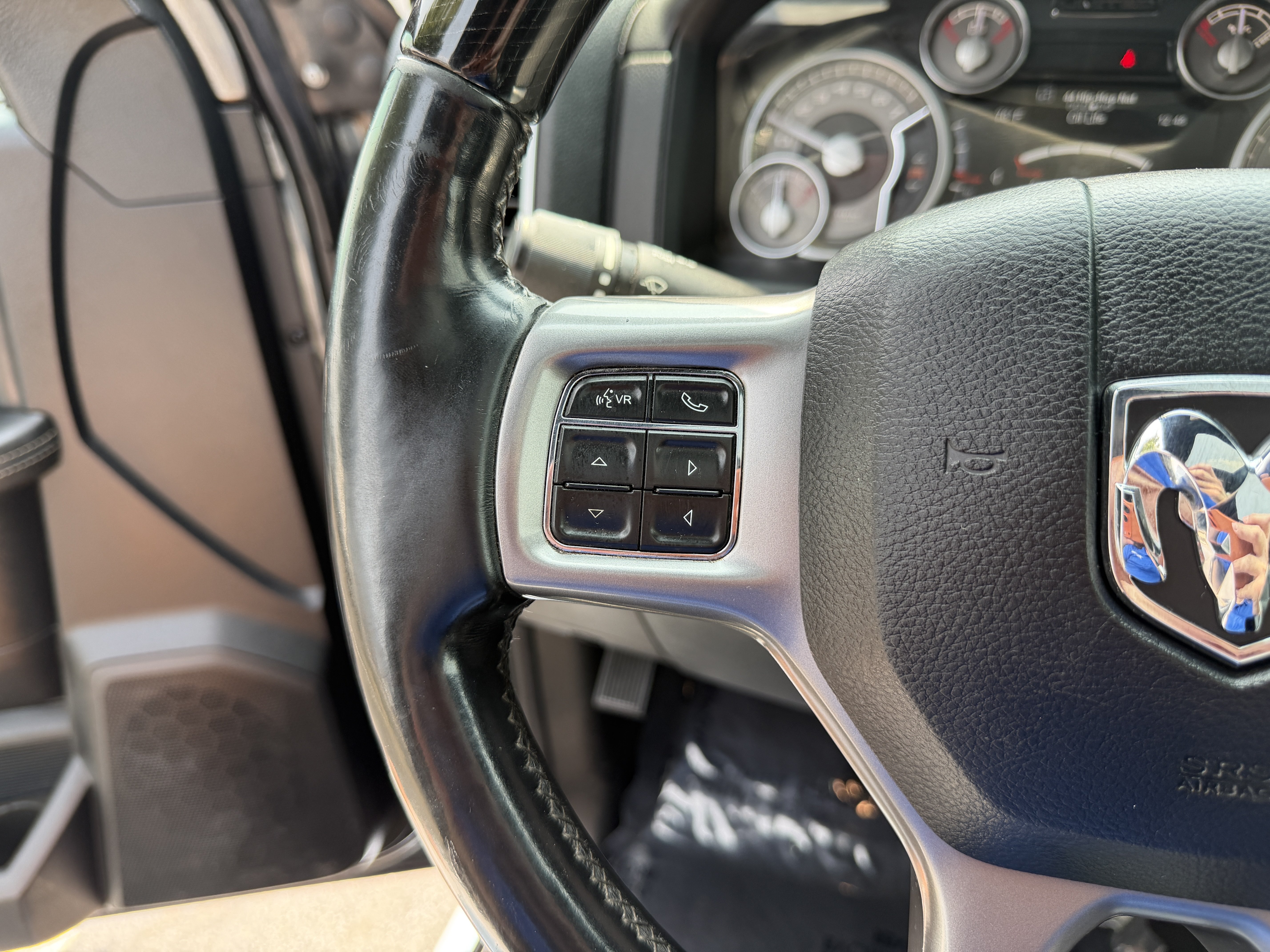 Used 2017 RAM 2500 Limited AWD/4WD image 18