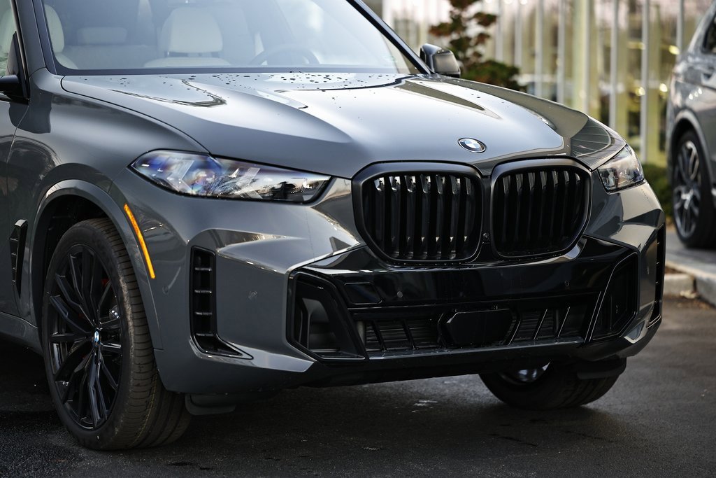 New 2026 BMW X5 xDrive40i w/ M Sport Package image 2