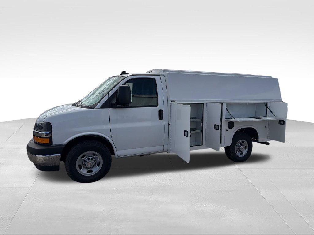 New 2026 Chevrolet Express 3500 w/ Power Convenience Package RWD image 3