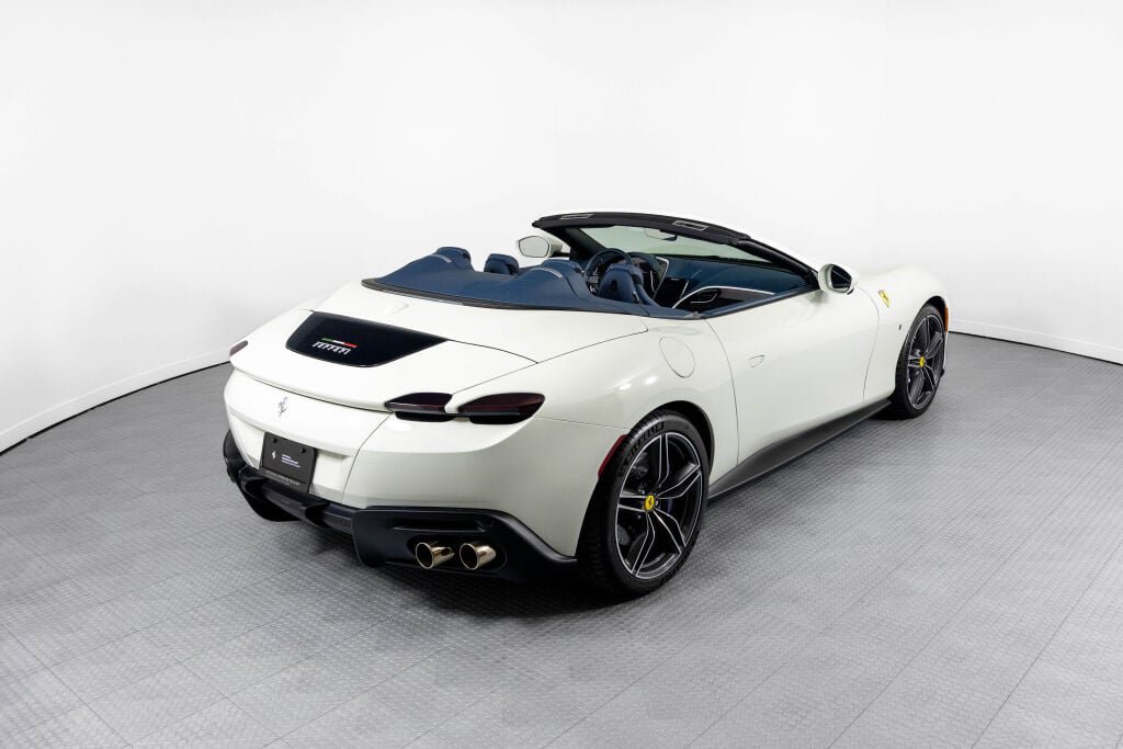 Certified 2024 Ferrari Roma Spider RWD image 2