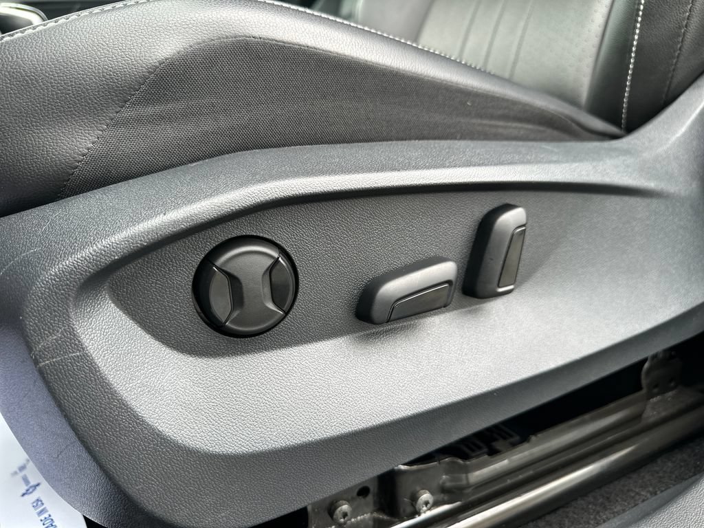 Certified 2024 Volkswagen Tiguan SE AWD/4WD image 9