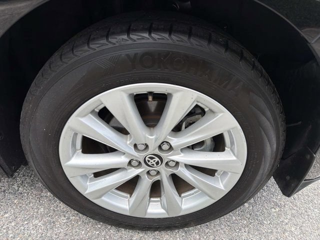 Certified 2024 Toyota Corolla SE w/ SE Package FWD image 29