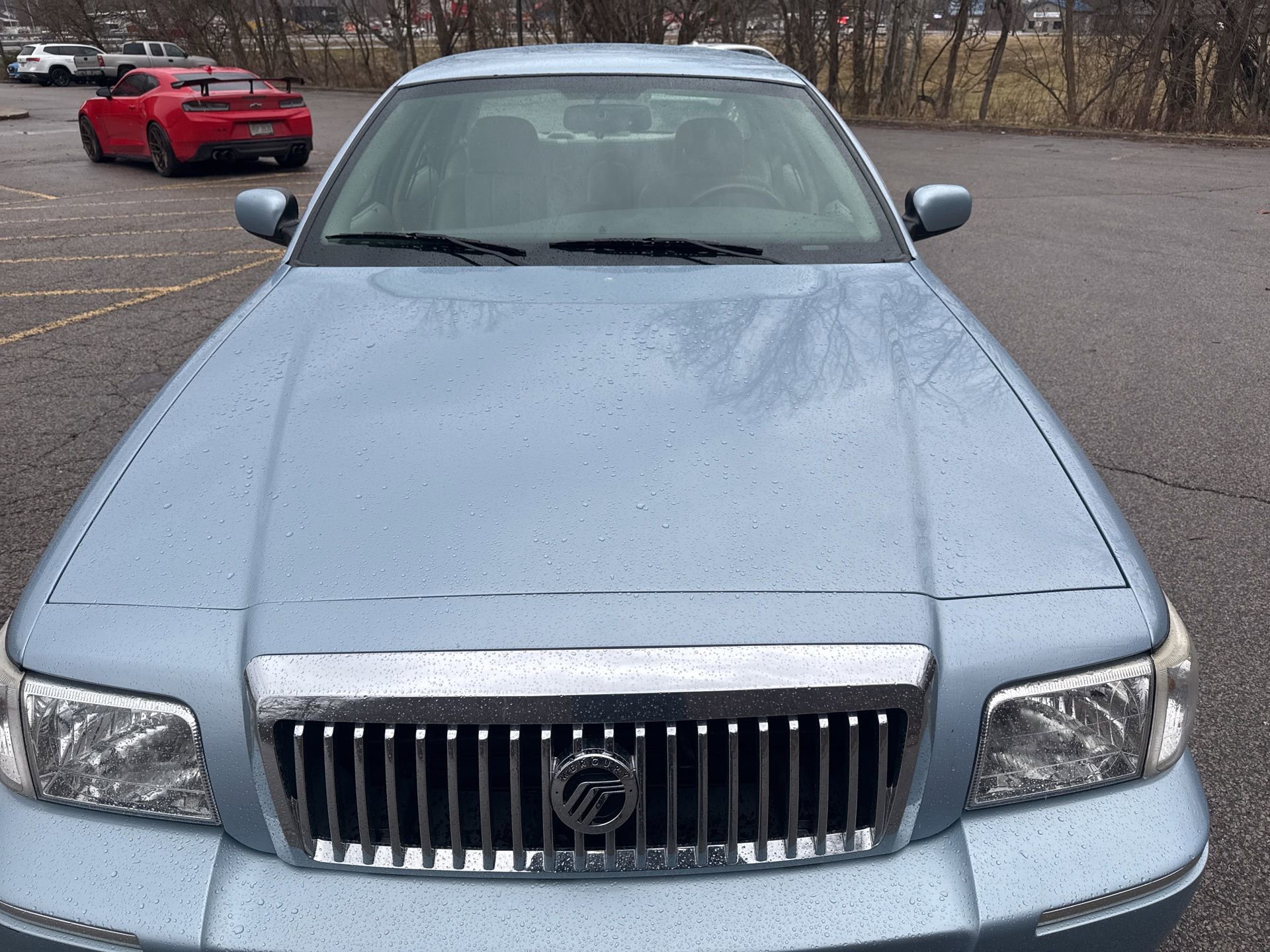 Used 2010 Mercury Grand Marquis LS image 3