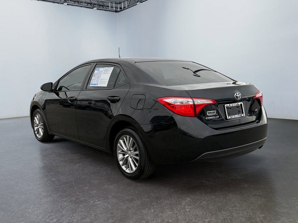 Used 2015 Toyota Corolla LE image 5