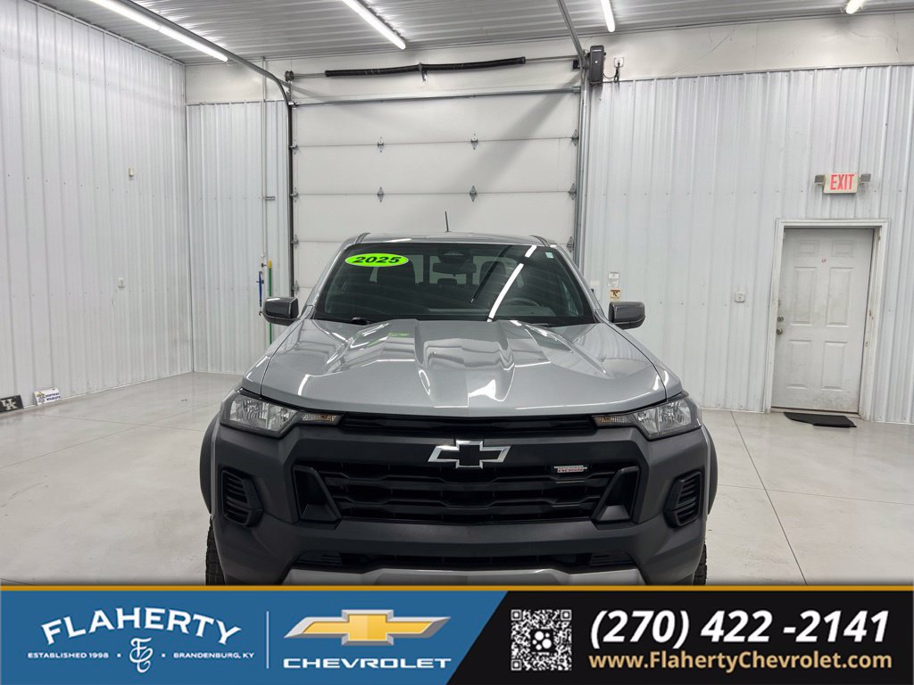 Used 2025 Chevrolet Colorado Trail Boss AWD/4WD image 7