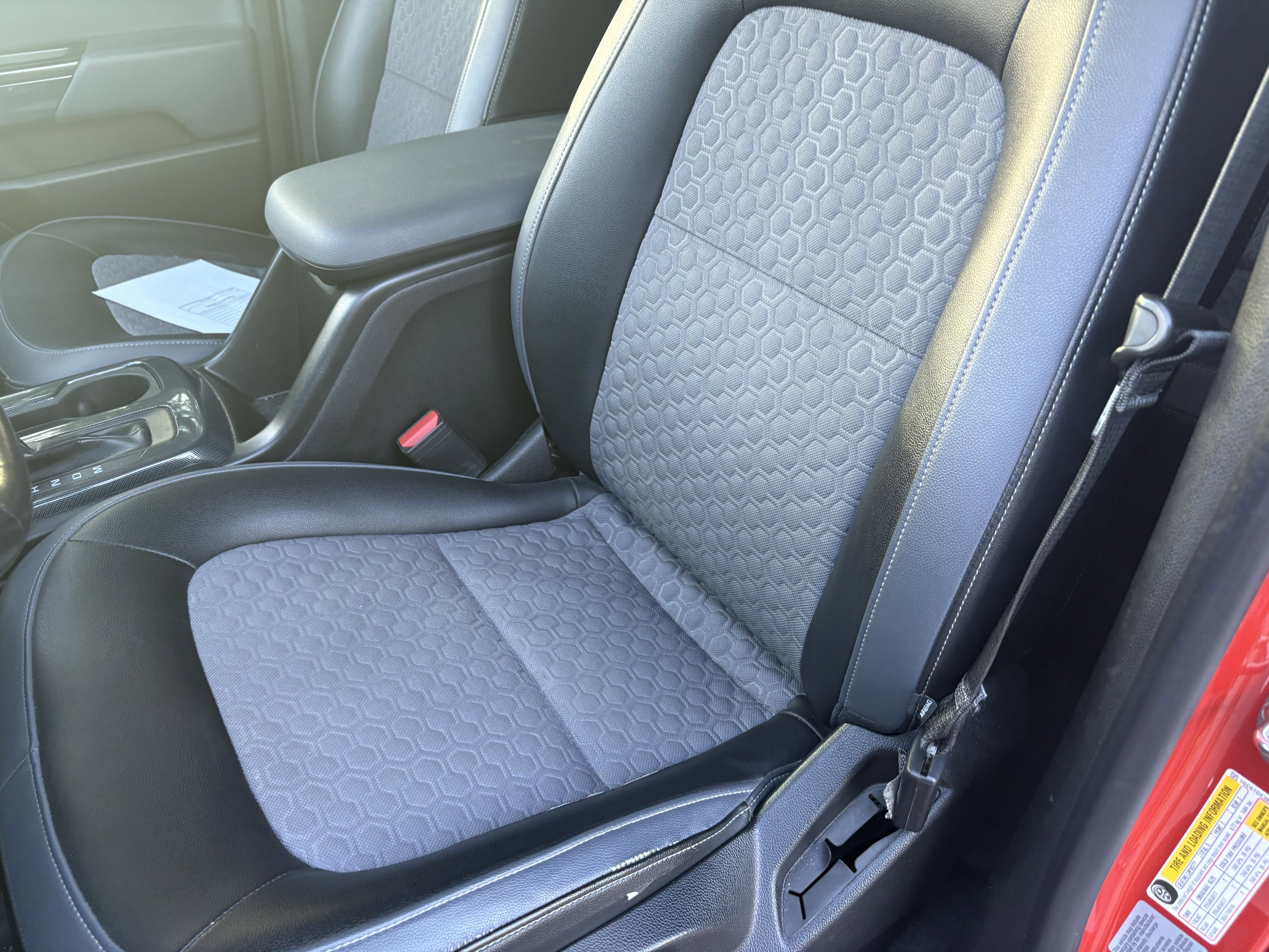 Used 2016 Chevrolet Colorado Z71 image 10