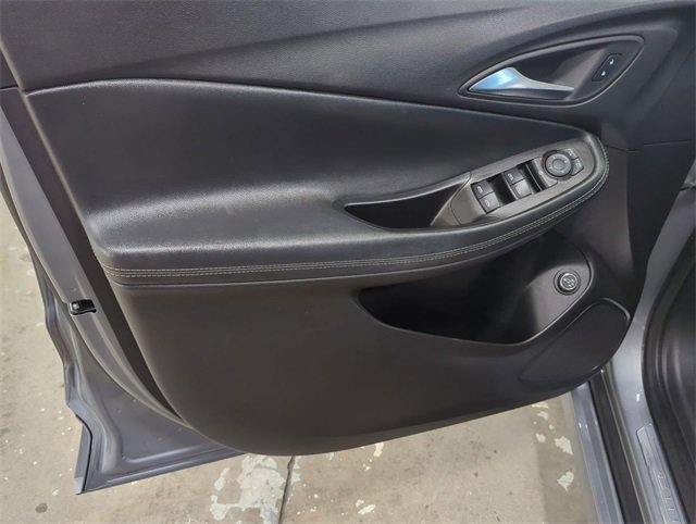 Certified 2023 Buick Encore GX Select w/ Sport Touring Package image 21