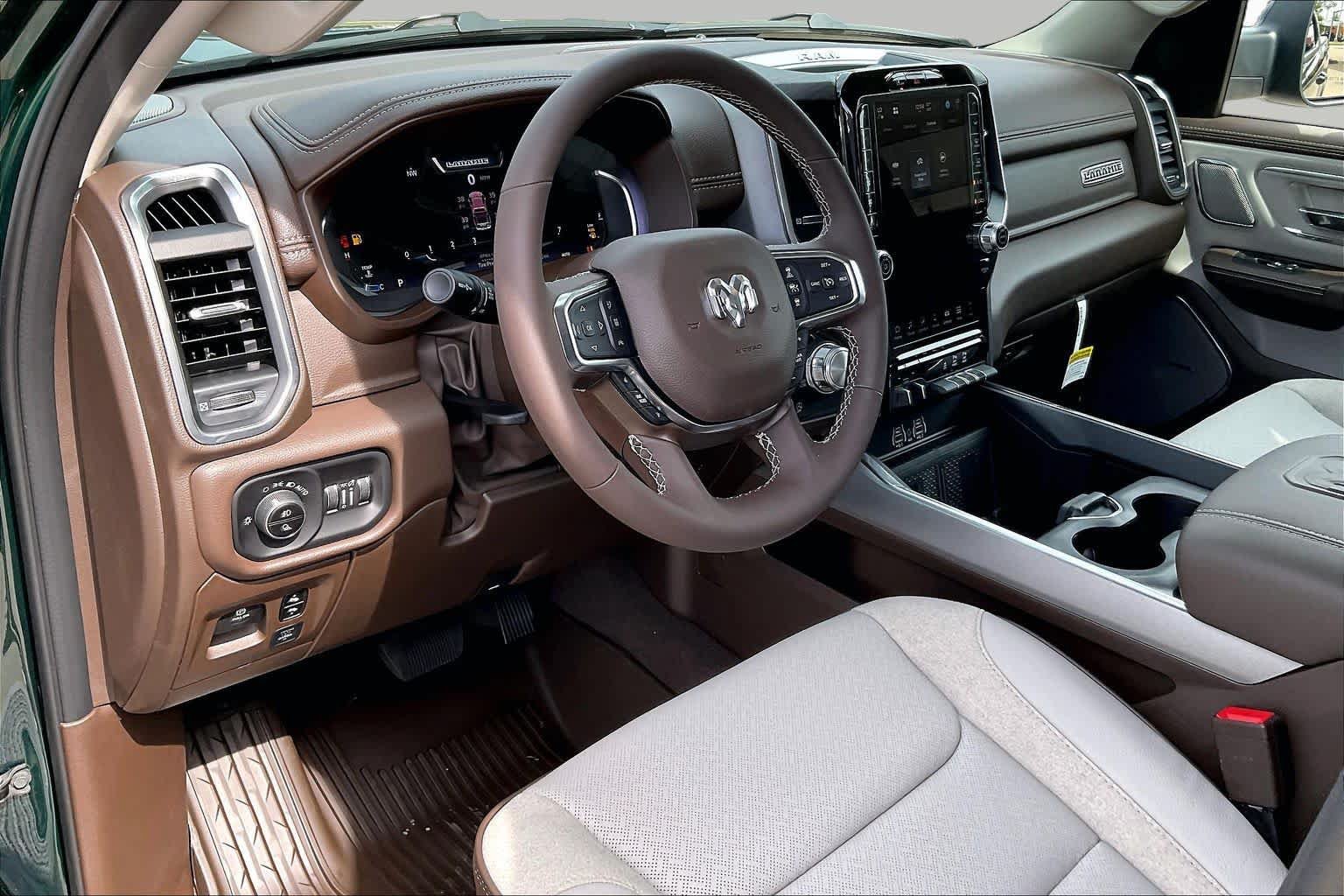 New 2027 RAM 1500 Laramie w/ Laramie Preferred Package AWD/4WD image 8