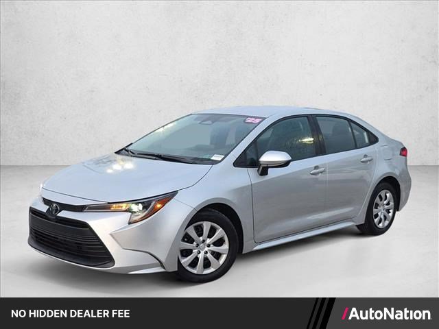 Used 2025 Toyota Corolla LE FWD image 1