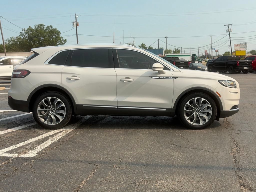 Used 2022 Lincoln Nautilus Reserve FWD image 4