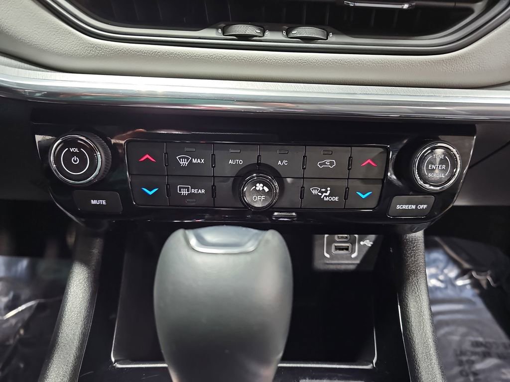 Used 2023 Jeep Compass Limited w/ Elite Group image 19