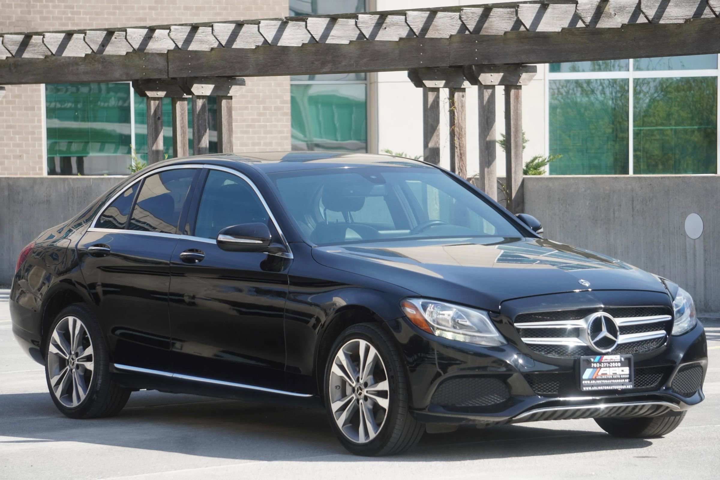Used 2018 Mercedes-Benz C 300 4MATIC Sedan image 8
