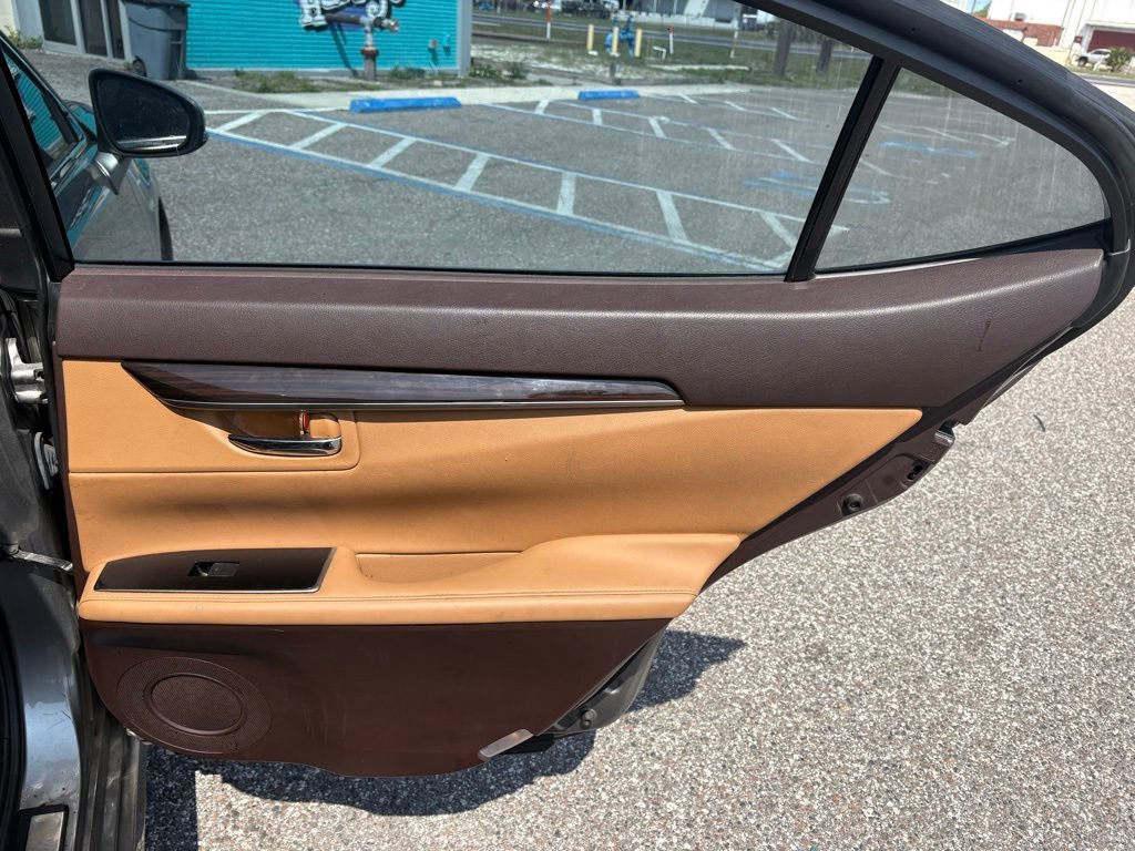 Used 2018 Lexus ES 350 350 w/ Premier Package image 16