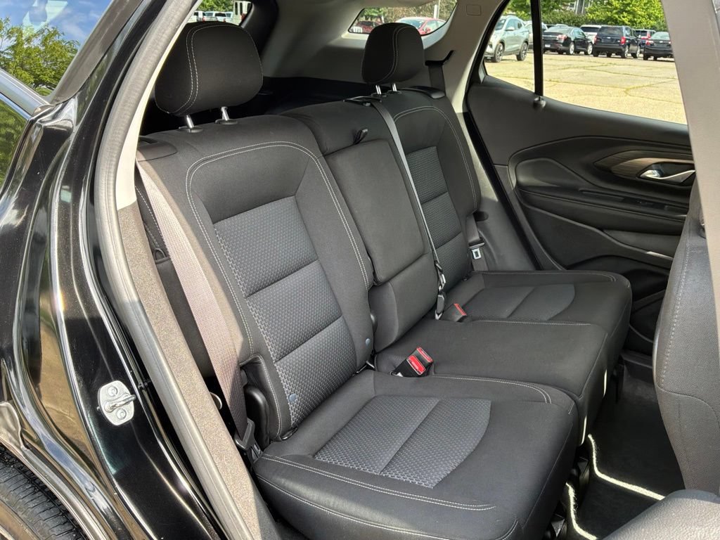 Used 2024 GMC Terrain SLE AWD/4WD image 28