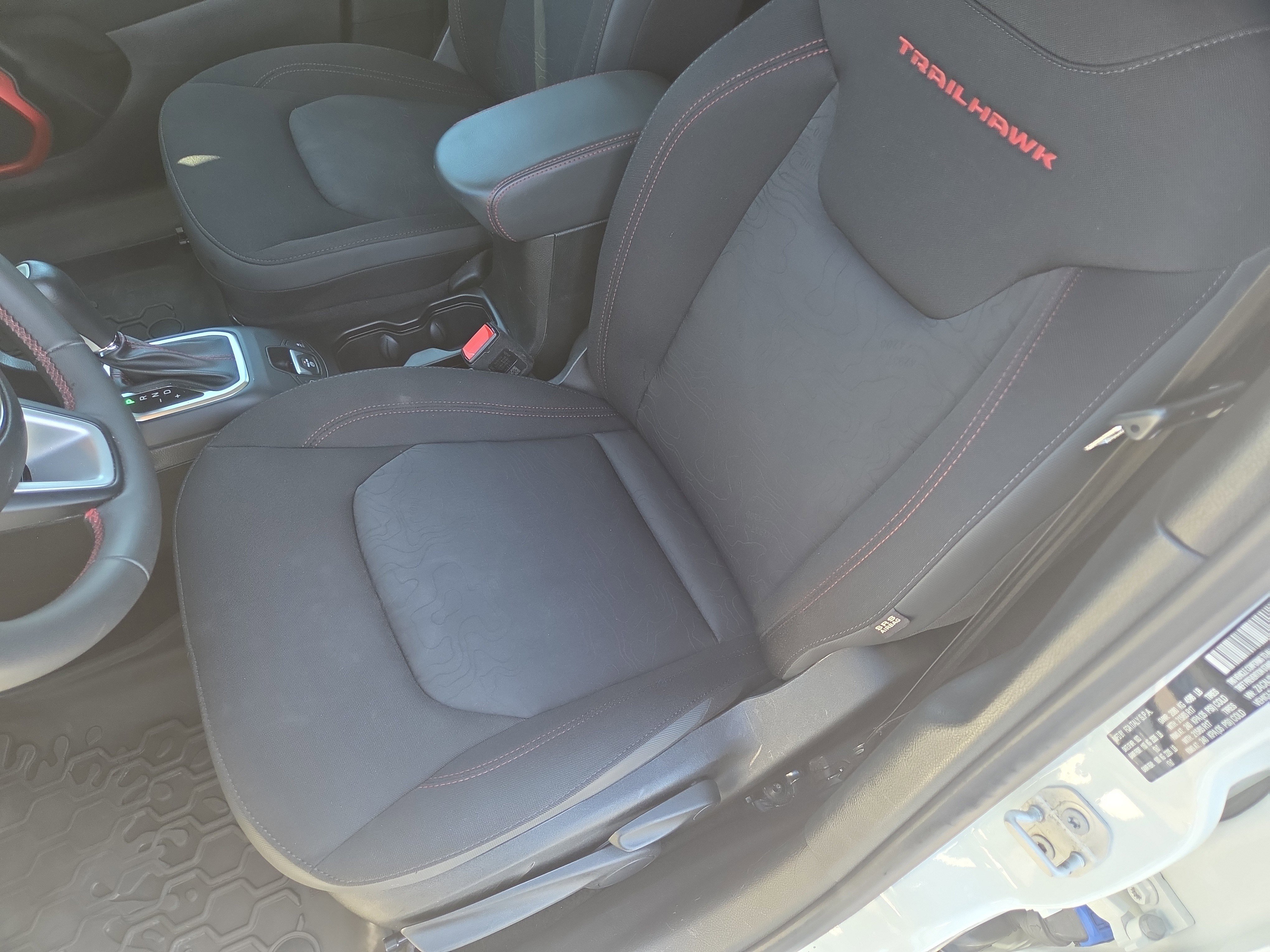 Certified 2023 Jeep Renegade Trailhawk AWD/4WD image 13