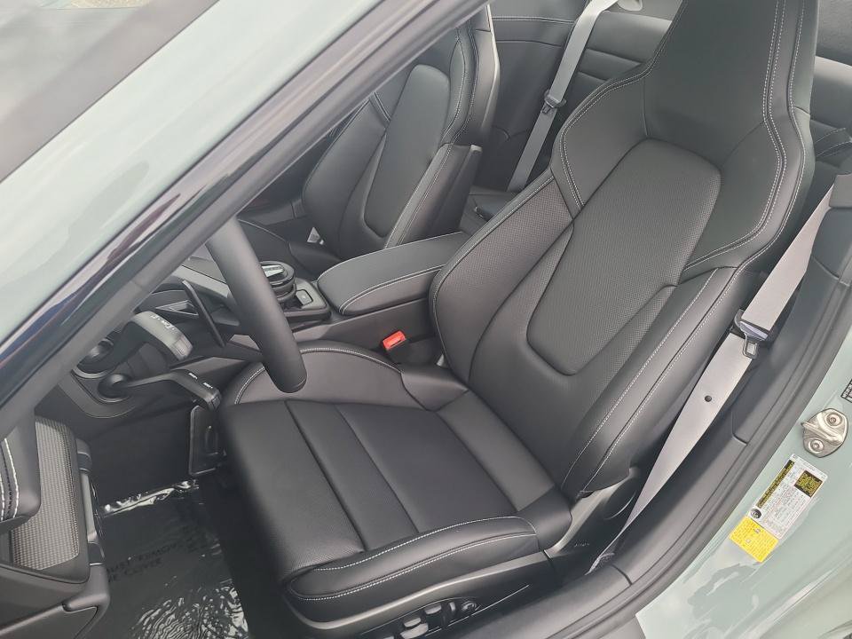 New 2026 Porsche 911 Carrera RWD image 5