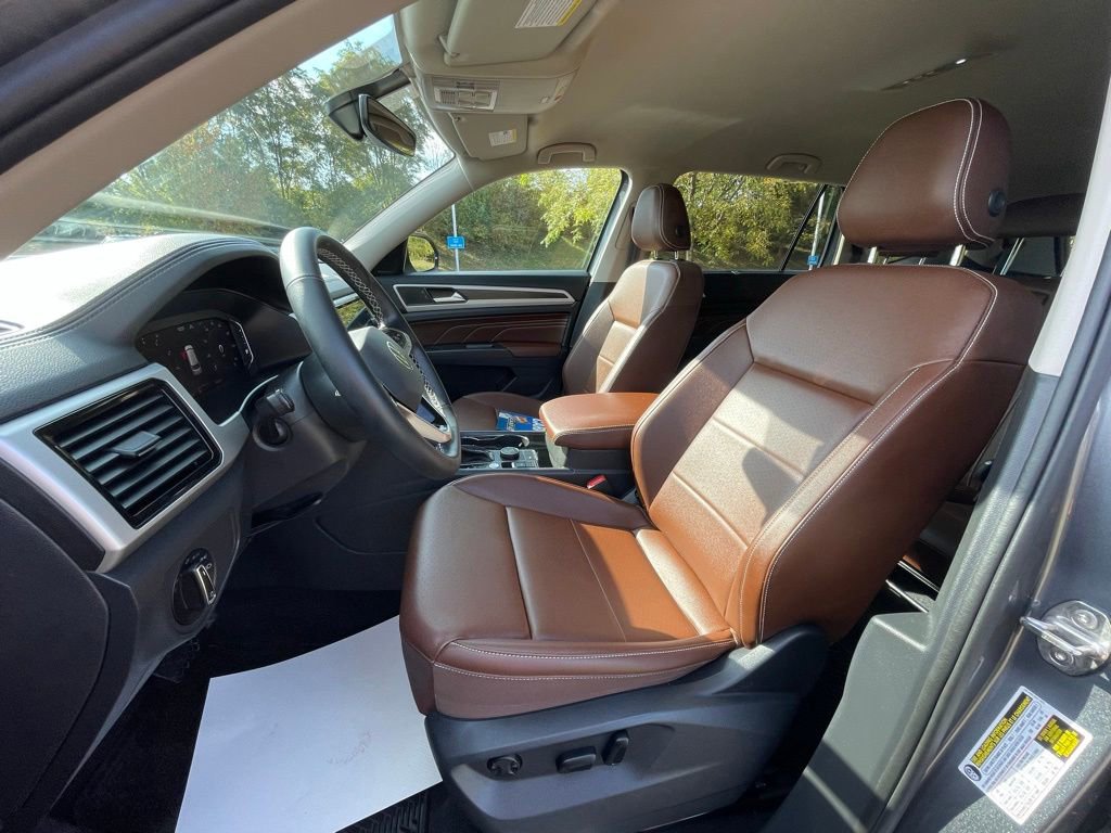 Used 2023 Volkswagen Atlas SE image 28